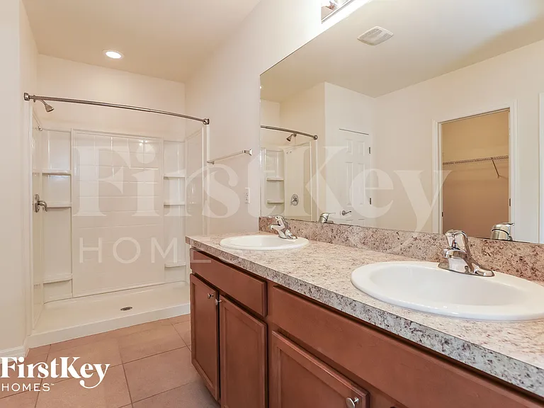 604 SW 6th Ave — Photo 10