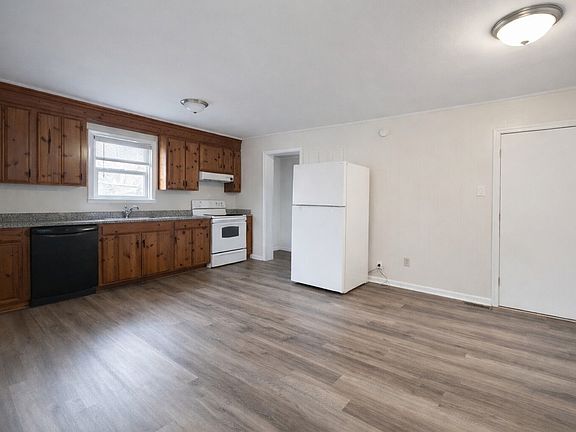 5th image of 1205 Broadus Ave SE