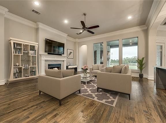 3rd image of 888 Tranquility Dr