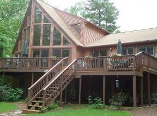 68 Leisure Ln, Sanbornville, NH 03872