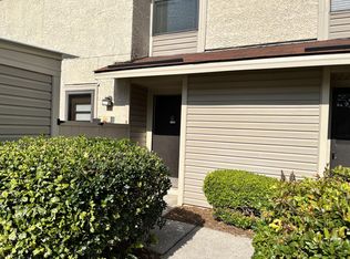 901 Olmstead Dr APT 28, Hinesville, GA 31313