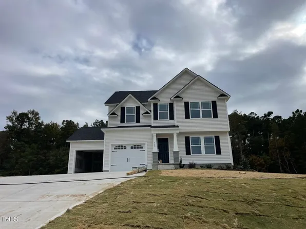 726 Sherrill Farm Dr, Benson, NC 27504