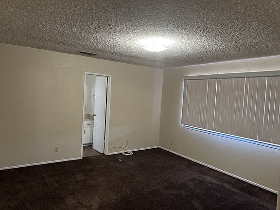 5th image of 18188 Deodar St