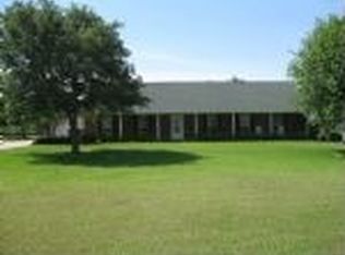 1702 Woodward Springs Rd, Brenham, TX 77833