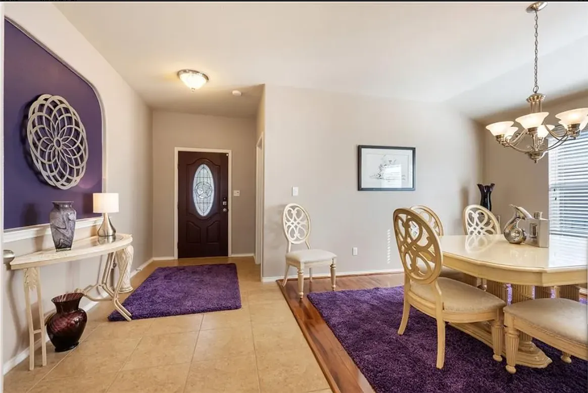 4 bed, 1938 sqft, $1,950 — Photo 3