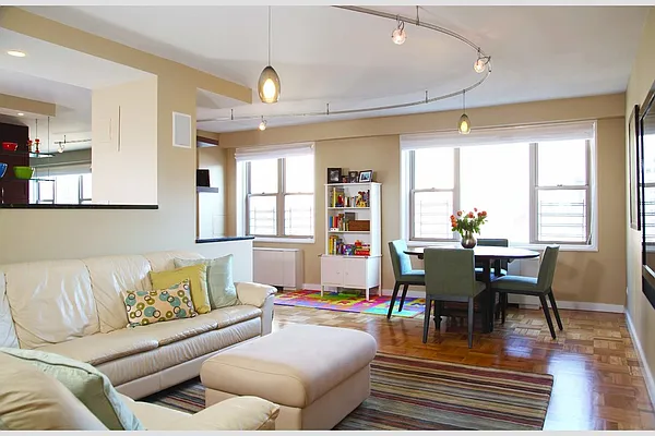 Sold by Stribling | media 20