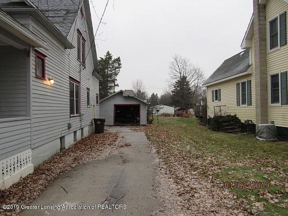 4th image of 213 E Pine St
