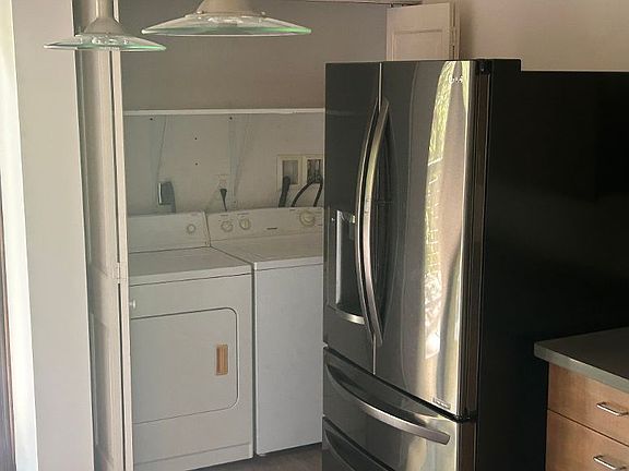 2nd image of 7 Mountain View Pl #1