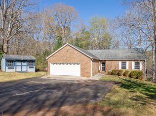 198 Mullins Ford Landing Rd, Westminster, SC 29693