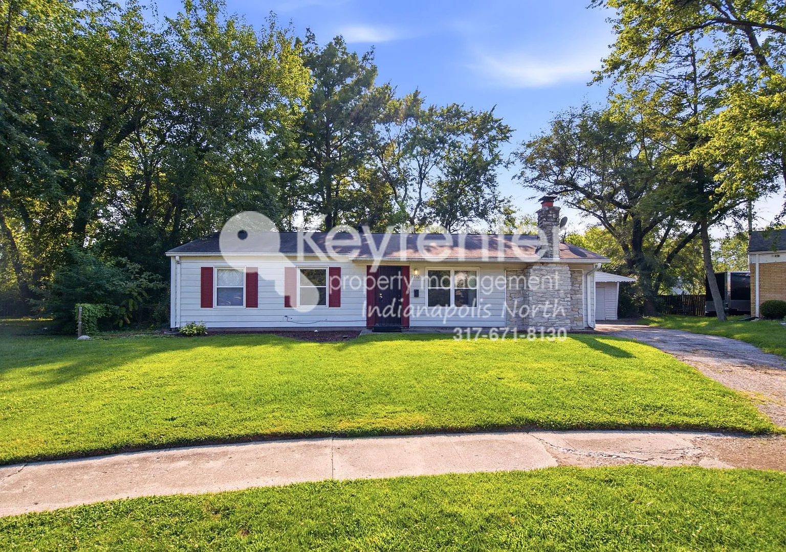 Move-In Ready Indianapolis Home with Modern Kitchen & Private Yard — Photo 2