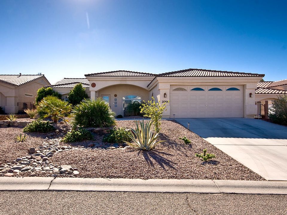 1st image of 2064 E Desert Dr