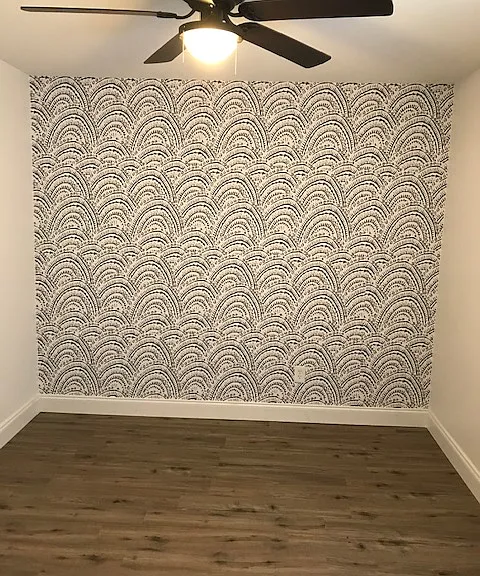 2nd bedroom with ceiling fan