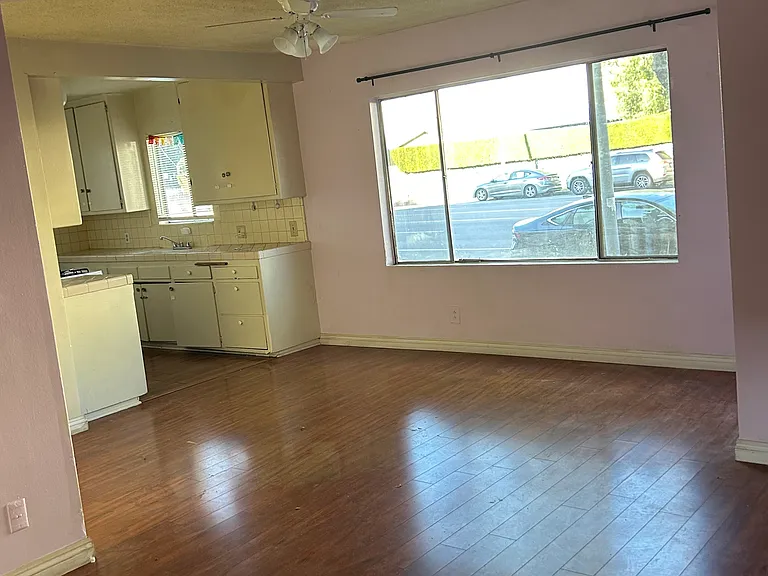 5763 Laurel Canyon Blvd #2 — Photo 4