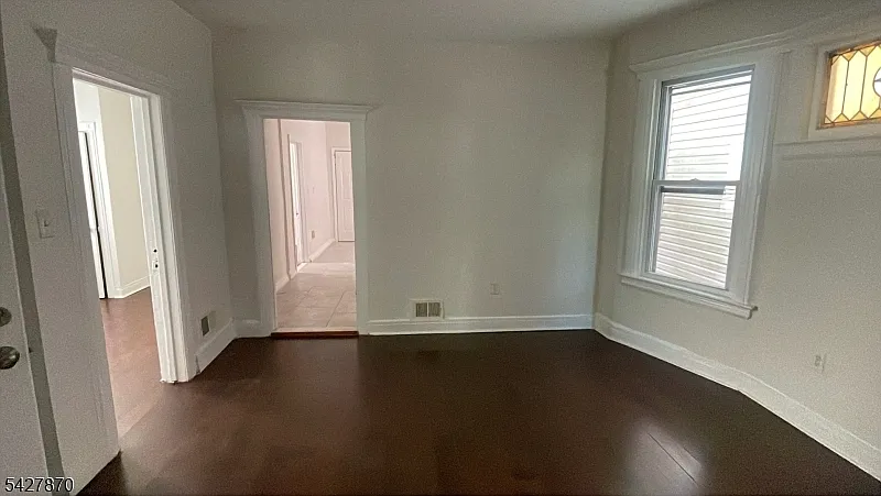 3 bed, 1.0 bath, $2,200 — Photo 3