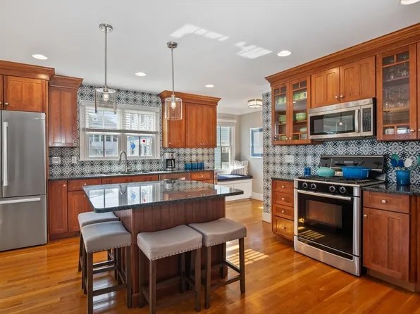 83 Wyman St #2, Jamaica Plain, MA 02130