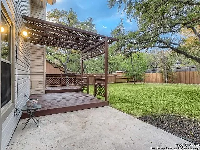 3 bed, 2.5 bath, 1511 sqft, $1,795 — Photo 4