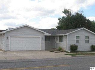 700 S 8th St, Quincy, IL 62301