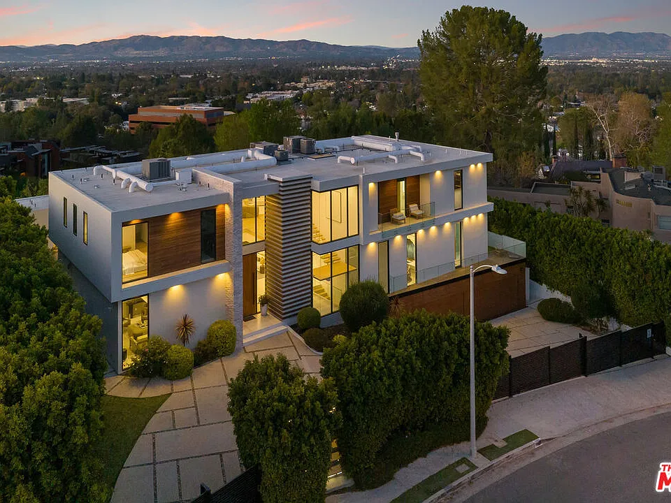16801 Oak View Dr