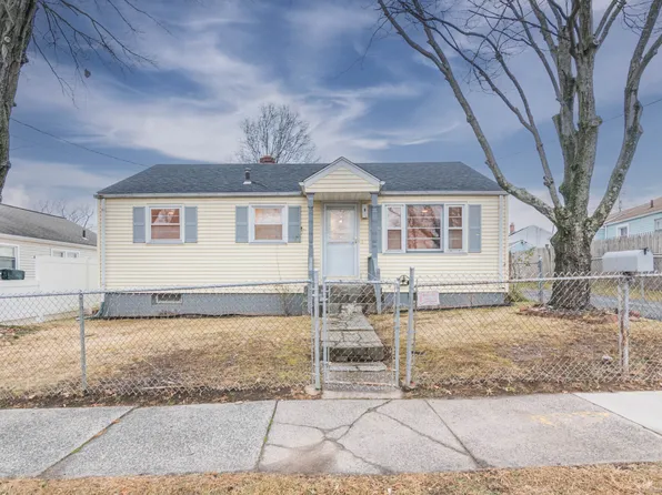 8 Ellington Street, Hartford, CT 06106