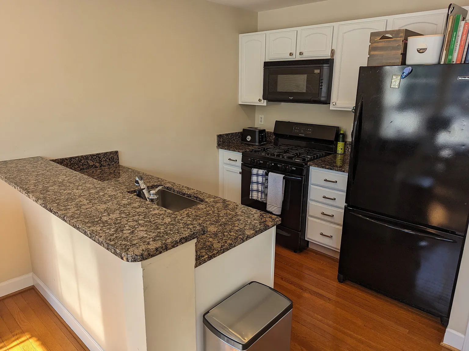 1 bed, 637 sqft, $2,599 — Photo 4