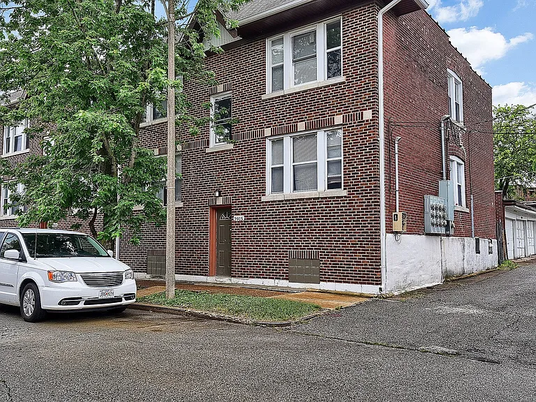 3915 Hereford St #2N — Photo 9
