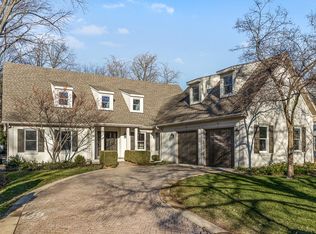 215 Peyton St, Geneva, IL 60134