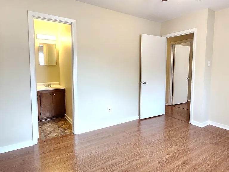 212 Maple Dr — Photo 10