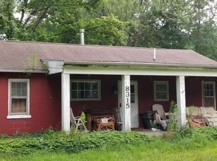 8315 E Lake Rd, Erie, PA 16511