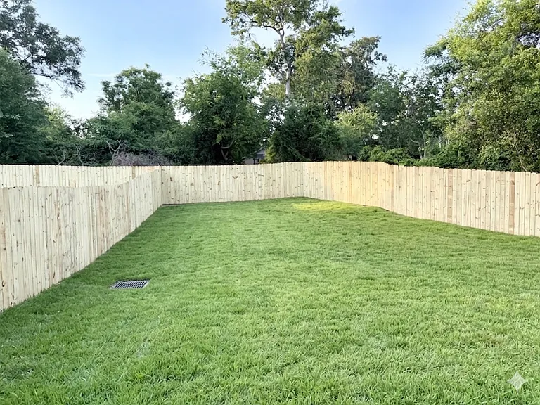 502 W Jeanette Ave — Photo 3