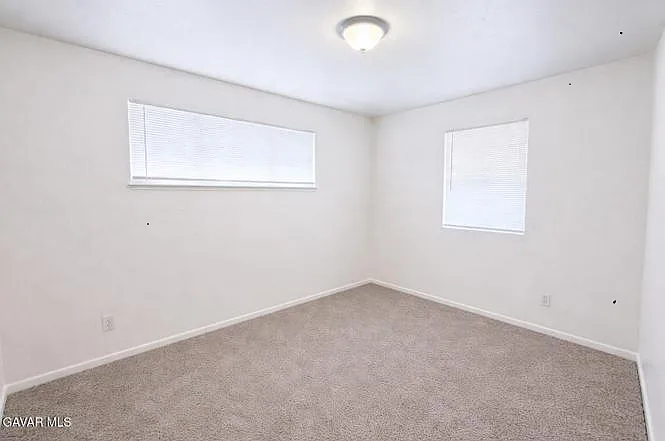 5 bed, 1426 sqft, $2,750 — Photo 2