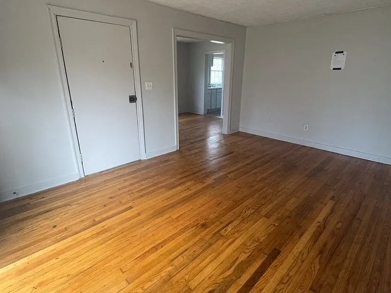 4426 Desoto St — Photo 3