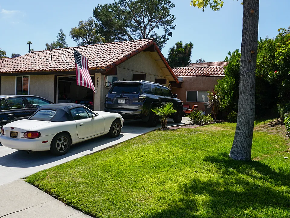 2867 Glen Canyon Cir #2