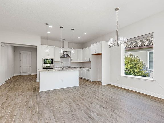 5th image of 2861 Bastia Ct