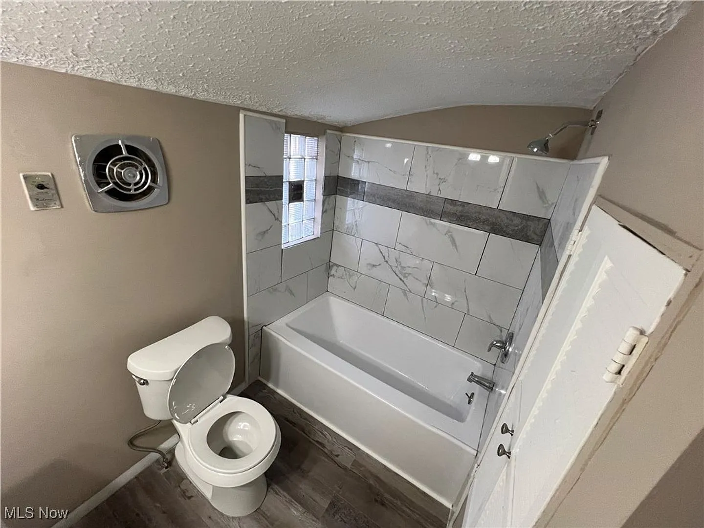 Spacious Cleveland Home for Rent Great Neighborhood! — Photo 1