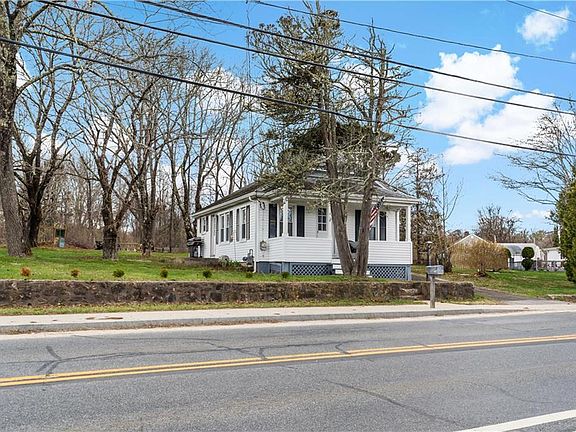3rd image of 147 Church St