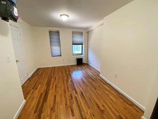 Rented by OvCo Realty | media 10