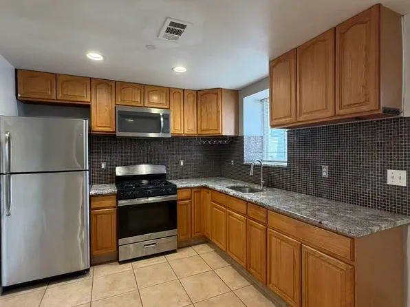 170A Greenleaf Ave APT B, Staten Island, NY 10310