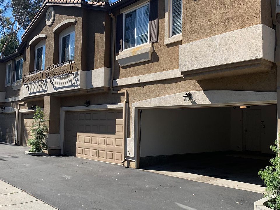 1st image of 12337 Creekview Dr Unit 53