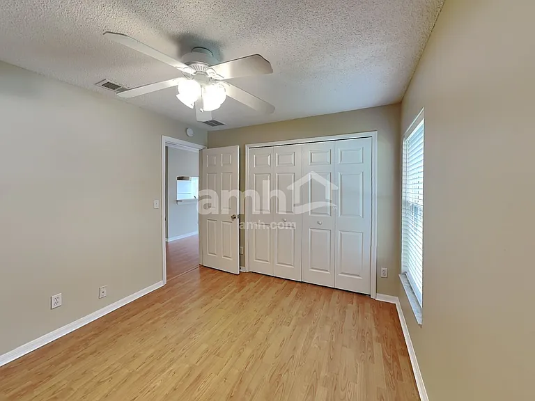 12131 Woodglen Cir — Photo 14