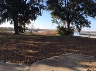 4801 Oakwood St, Moss Point, MS 39563