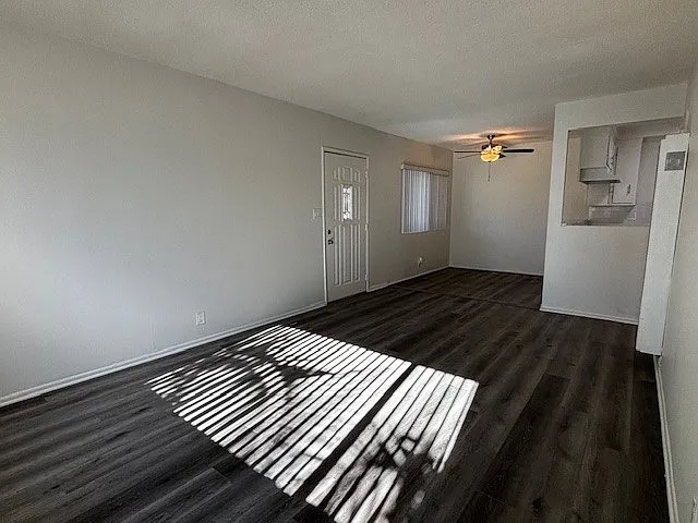 12425 Harris Ave #B8 — Photo 11