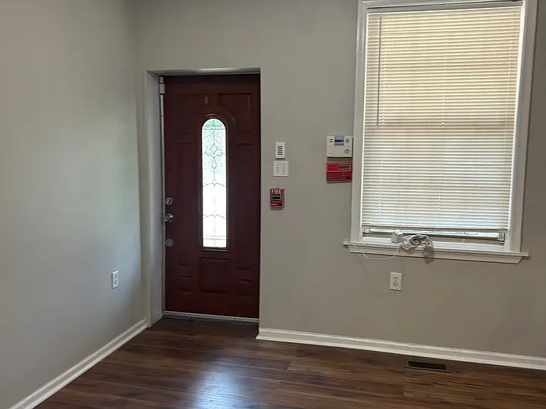 1823 North 33rd Street — Photo 12