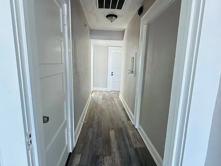 2122 Yancey Ave — Photo 13
