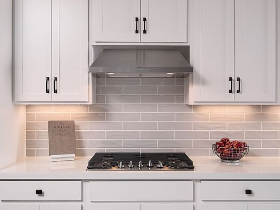 Ashland - Hyde Interior Image 3