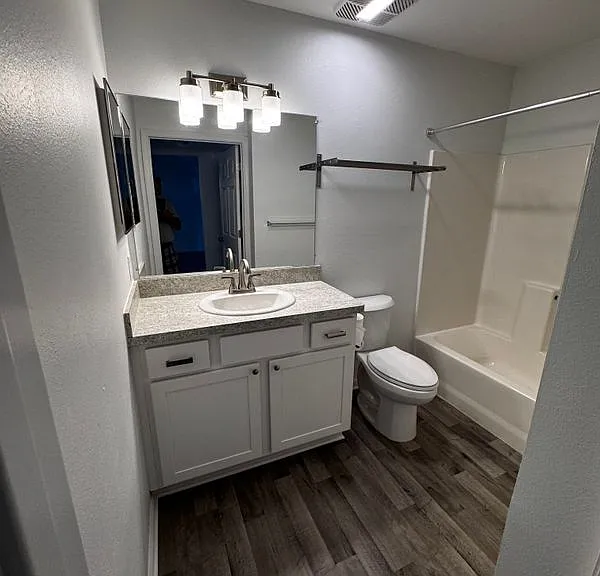 14107 Pinehurst Ln — Photo 24