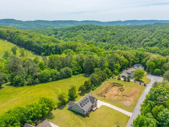 263 Falcons View Dr, Ringgold, GA 30736