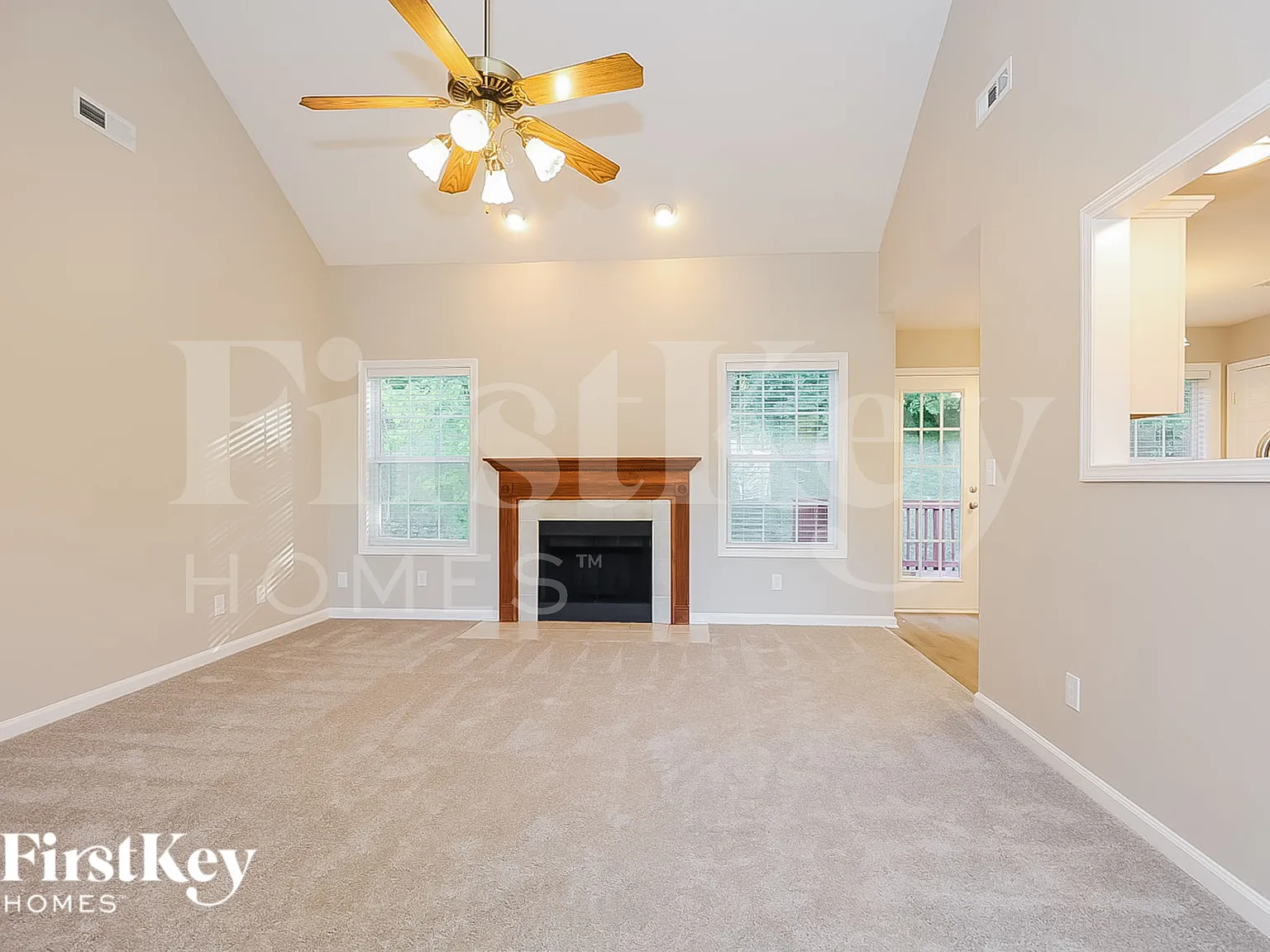 5 bed, 3.0 bath, 2200 sqft, $1,775 — Photo 3