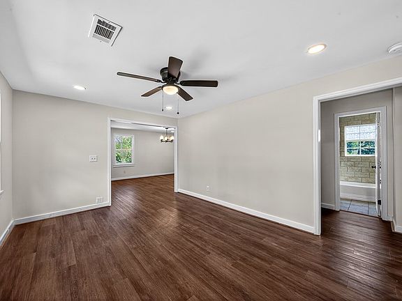 5th image of 1430 Cloverdale Rd