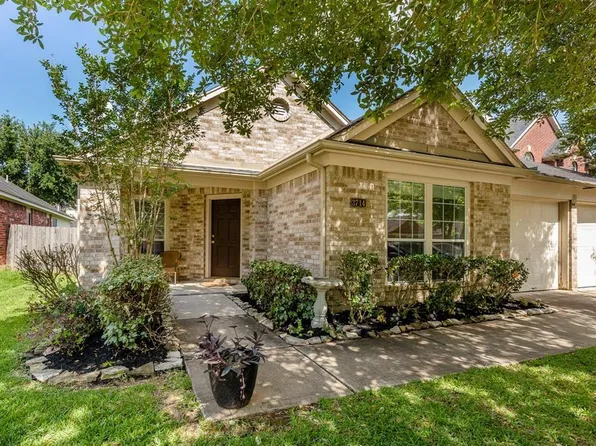 3714 Pelican Lake Dr, Richmond, TX 77406