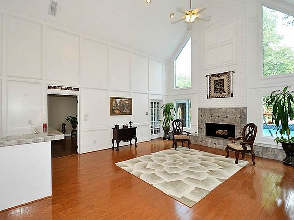 Great Room Perfect for those Family Gatherings and Entertaining